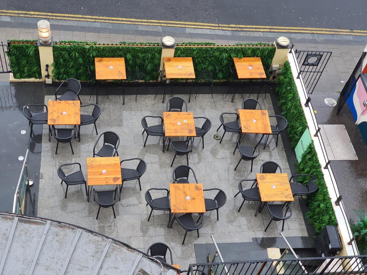 Amsterdam Hotel Brighton Seafront Esterno foto