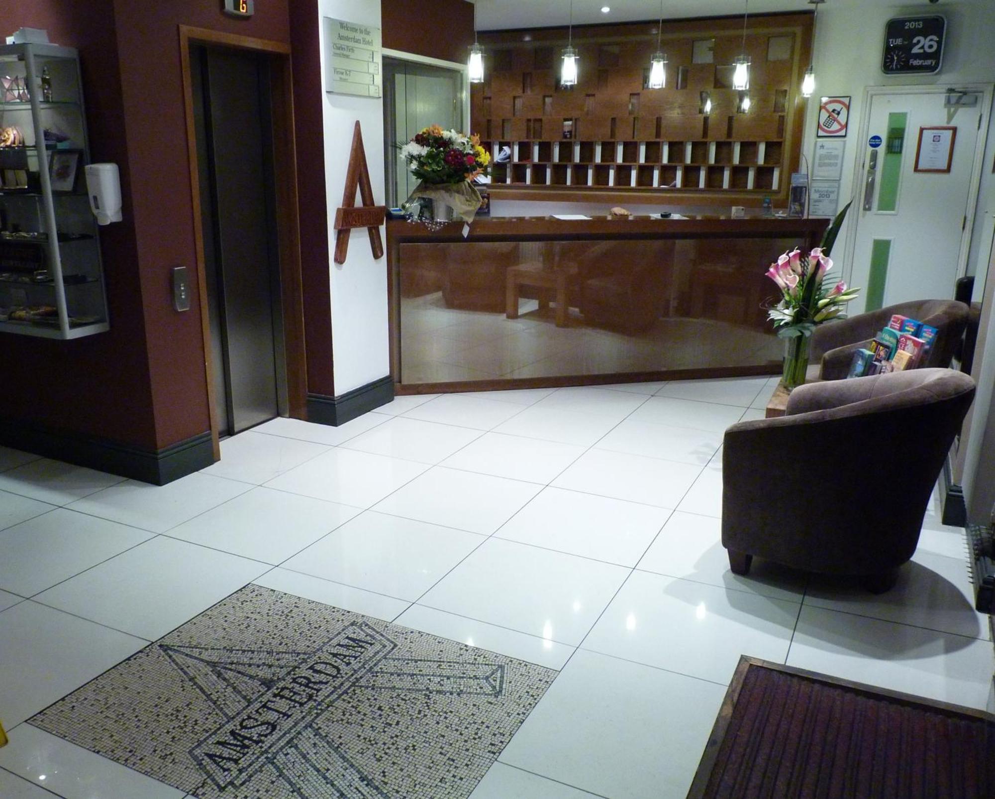 Amsterdam Hotel Brighton Seafront Esterno foto