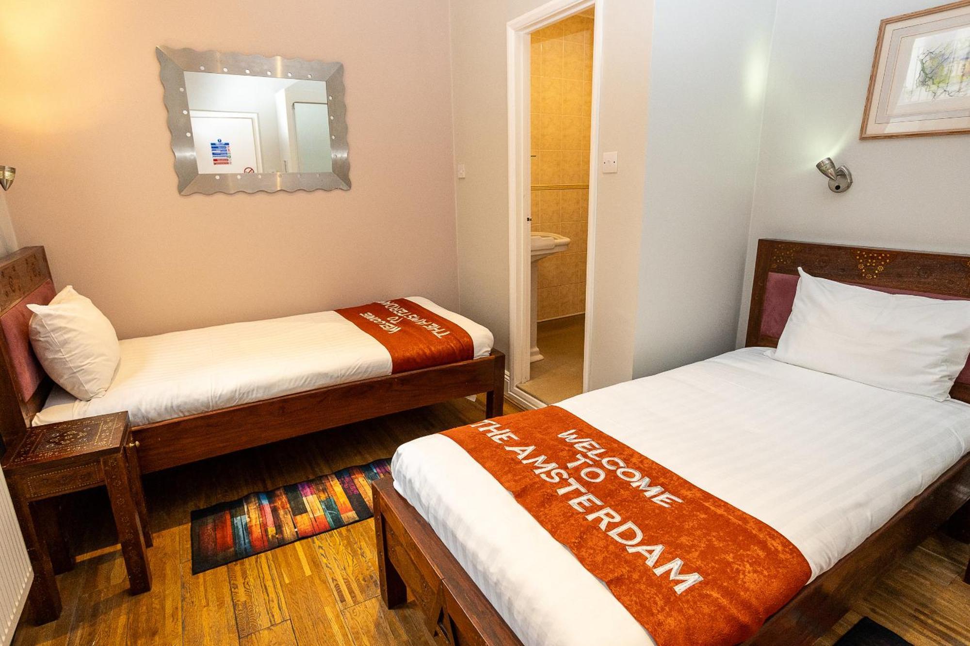 Amsterdam Hotel Brighton Seafront Esterno foto