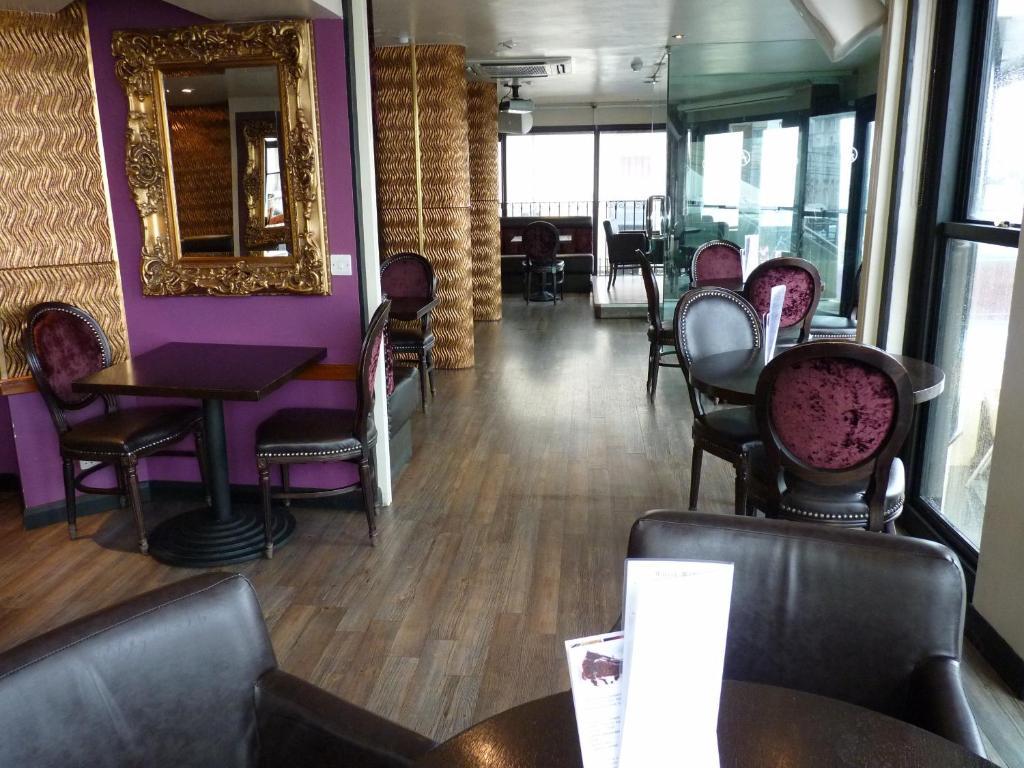 Amsterdam Hotel Brighton Seafront Esterno foto
