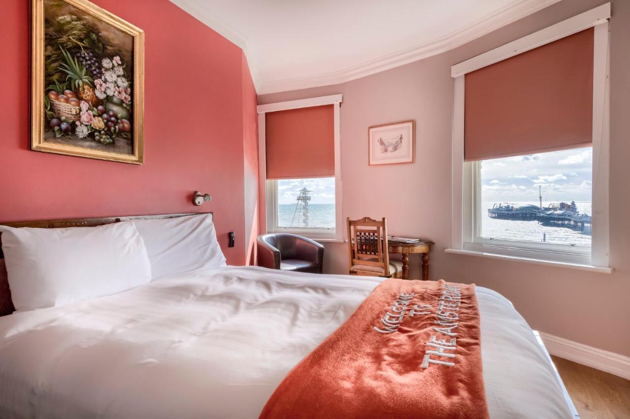 Amsterdam Hotel Brighton Seafront Esterno foto