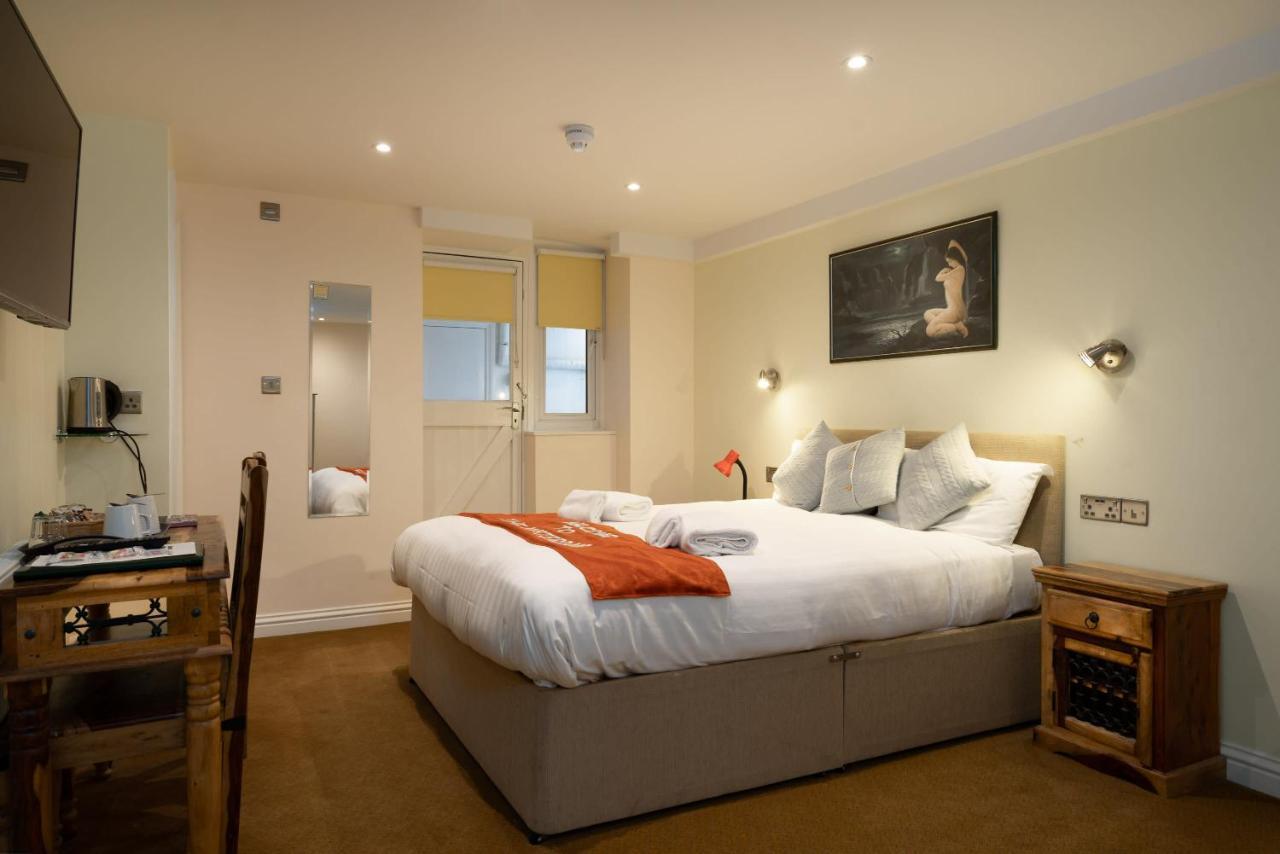 Amsterdam Hotel Brighton Seafront Esterno foto