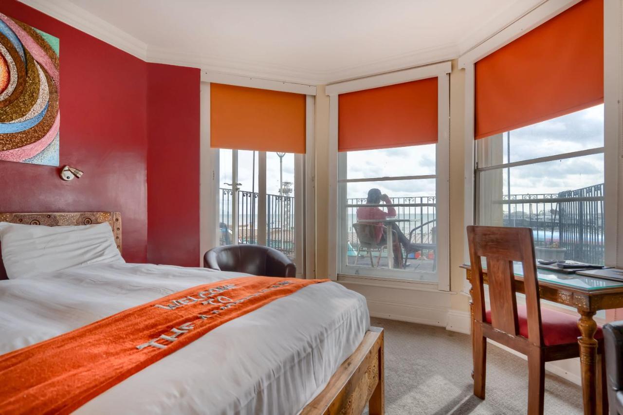 Amsterdam Hotel Brighton Seafront Esterno foto