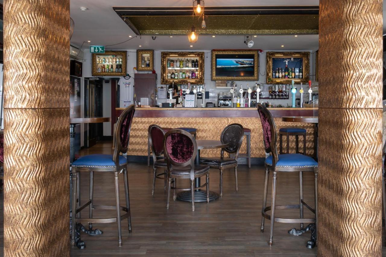 Amsterdam Hotel Brighton Seafront Esterno foto